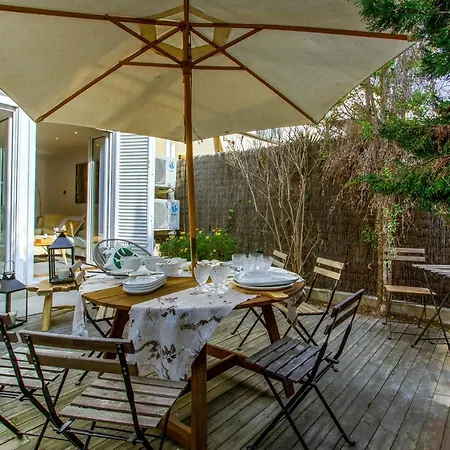 Lodging Beach House Olimpica Tatil Evi