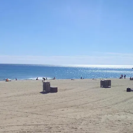 Lodging Beach House Olimpica Сasa de vacaciones *